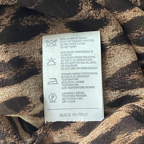 BLUMARINE Chiffon Leopard Print Sheer Blouse Gold Embellished Embroidered Sz 42 - Picture 8 of 8